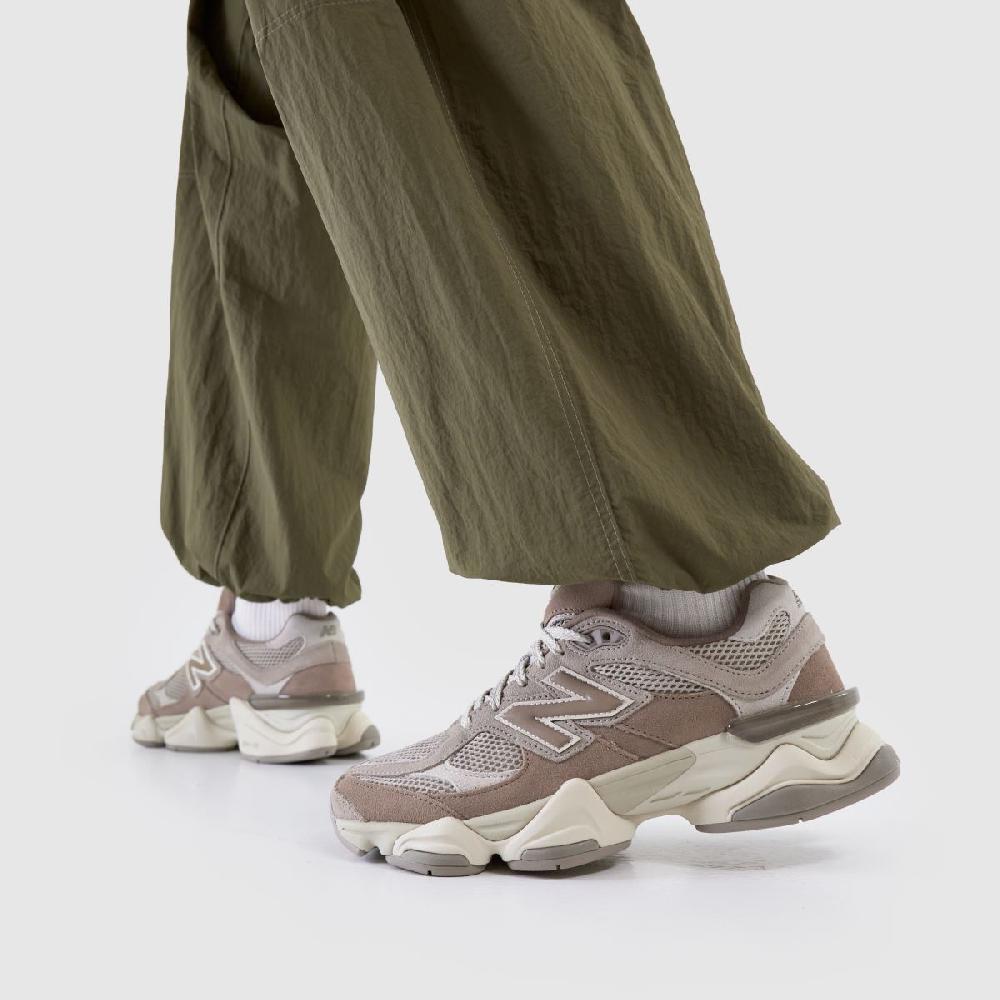 Schuh New Balance 9060 In Brown