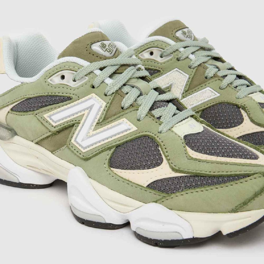 Schuh New Balance 9060 In Green Multi
