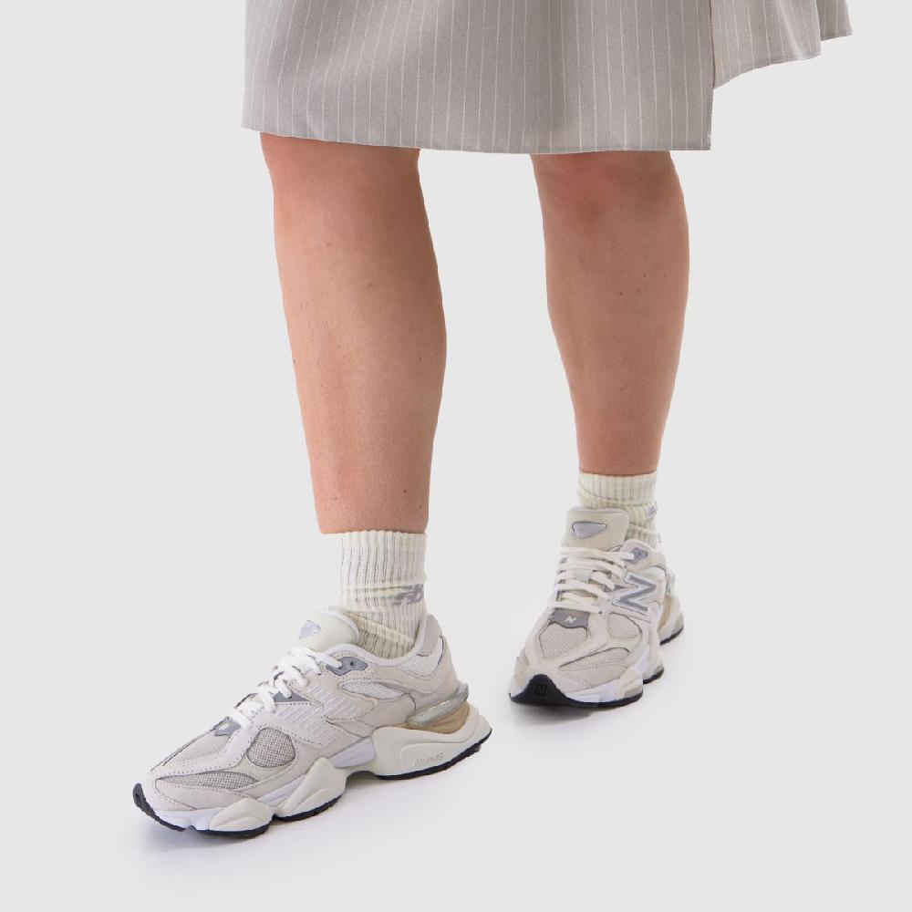 Schuh New Balance 9060 In Off-White Multi