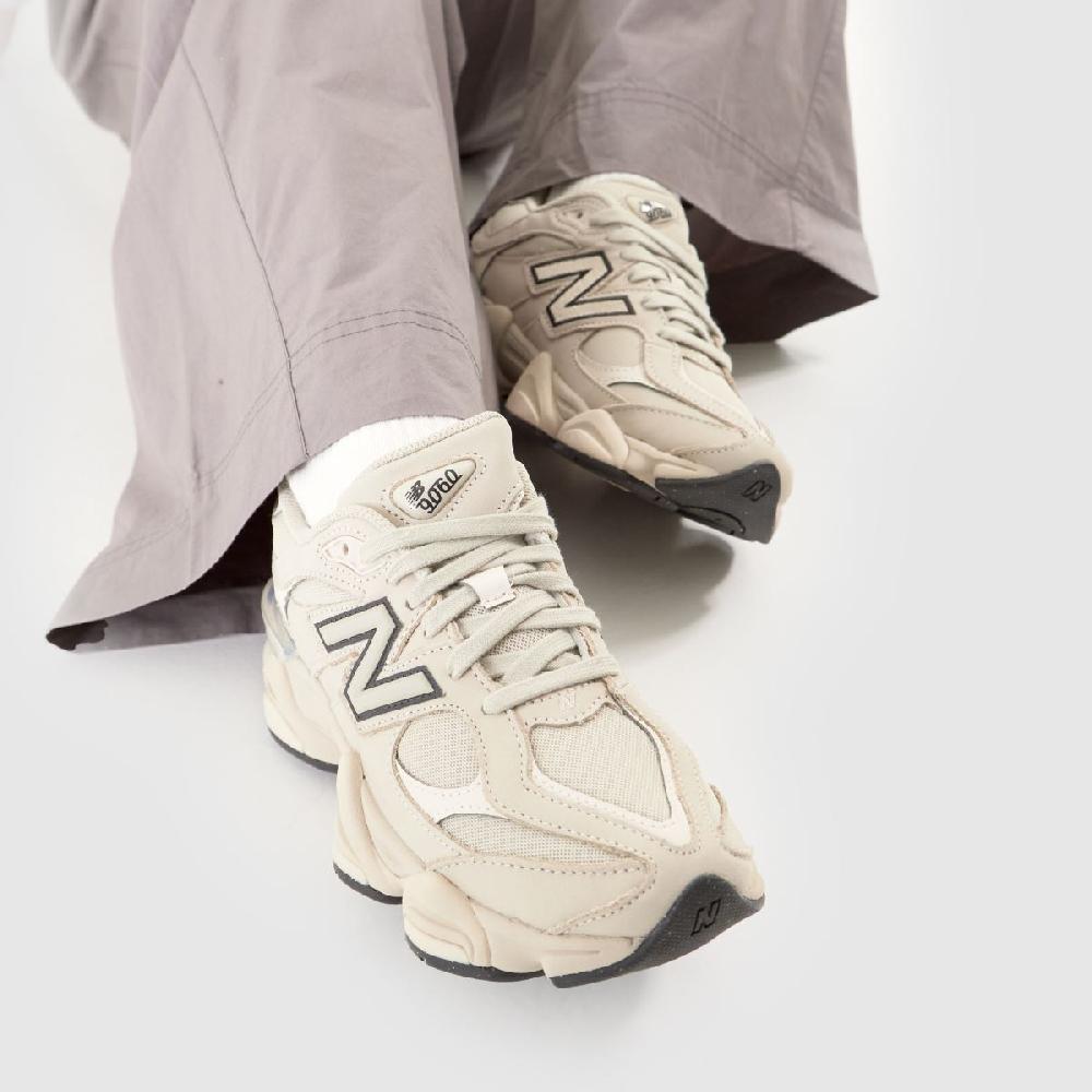 Schuh New Balance 9060 In Stone