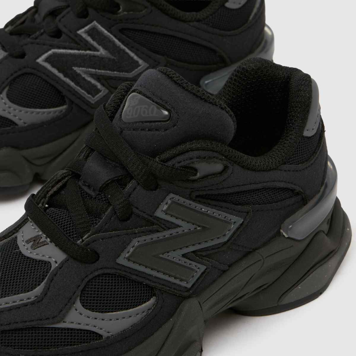 Schuh New Balance 9060 Junior In Black & Grey