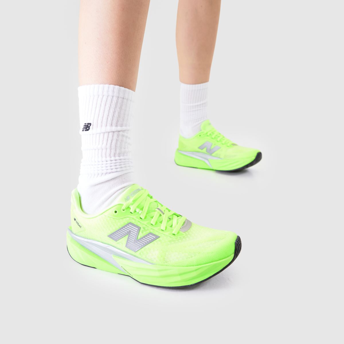 Schuh New Balance FuelCell Rebel V5 In Light Green