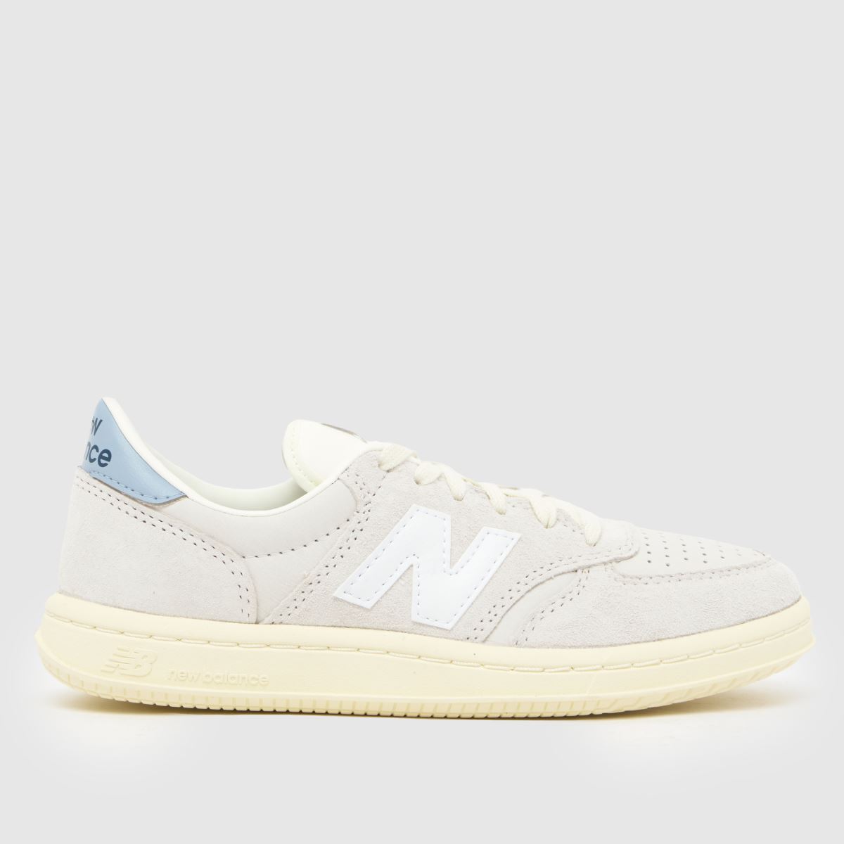 schuh New Balance T500 in White & Blue