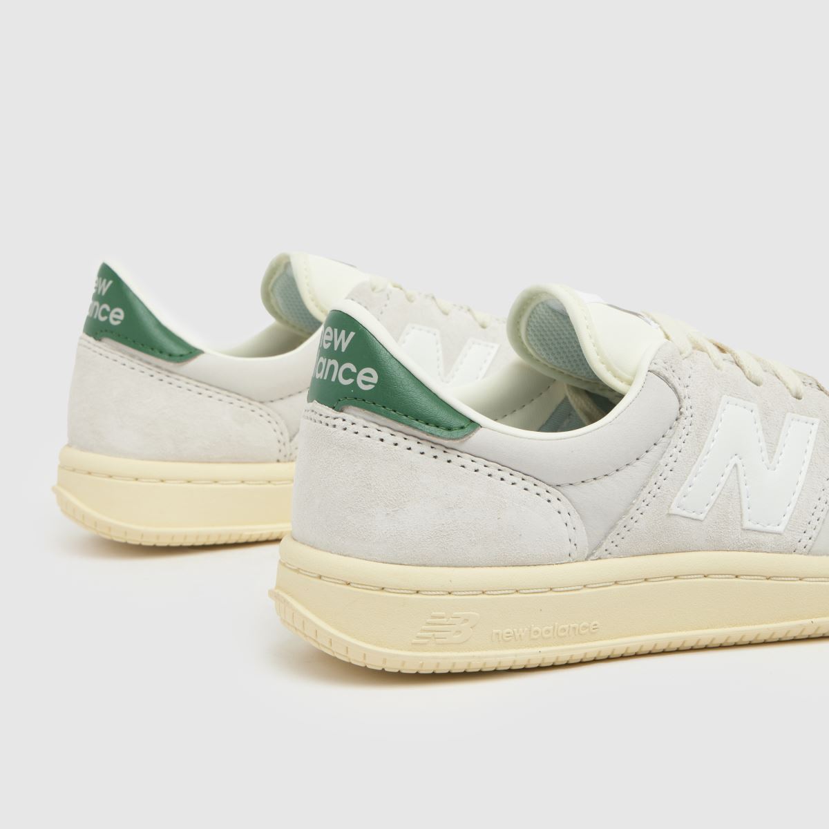 Schuh New Balance T500 In White & Green