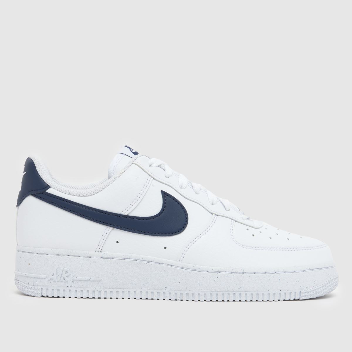 schuh Nike Air Force 1 in White & Navy
