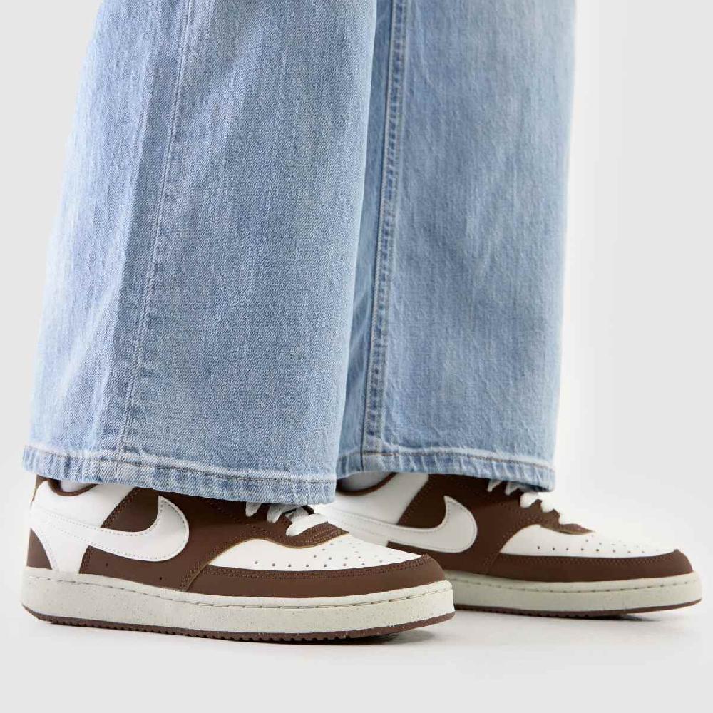 Schuh Nike Court Vision In Brown & White