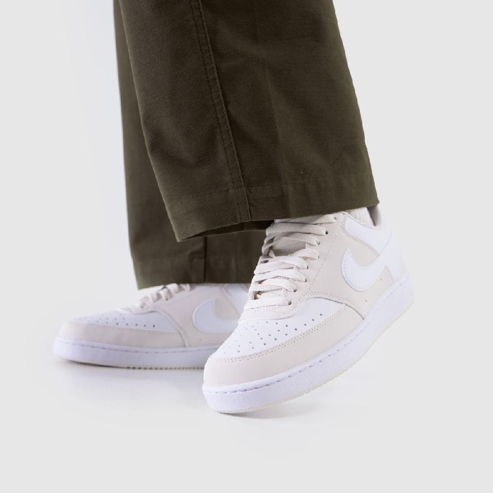 Schuh Nike Court Vision In White & Beige