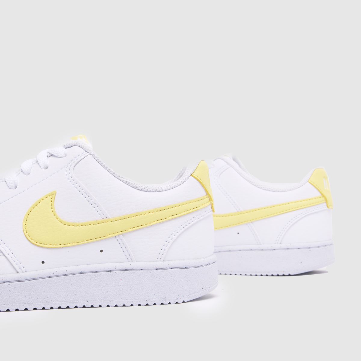 Schuh Nike Court Vision In White & Yellow