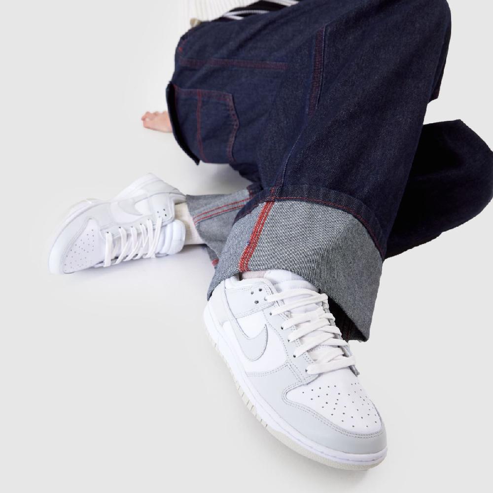 Schuh Nike Dunk Low In White & Grey