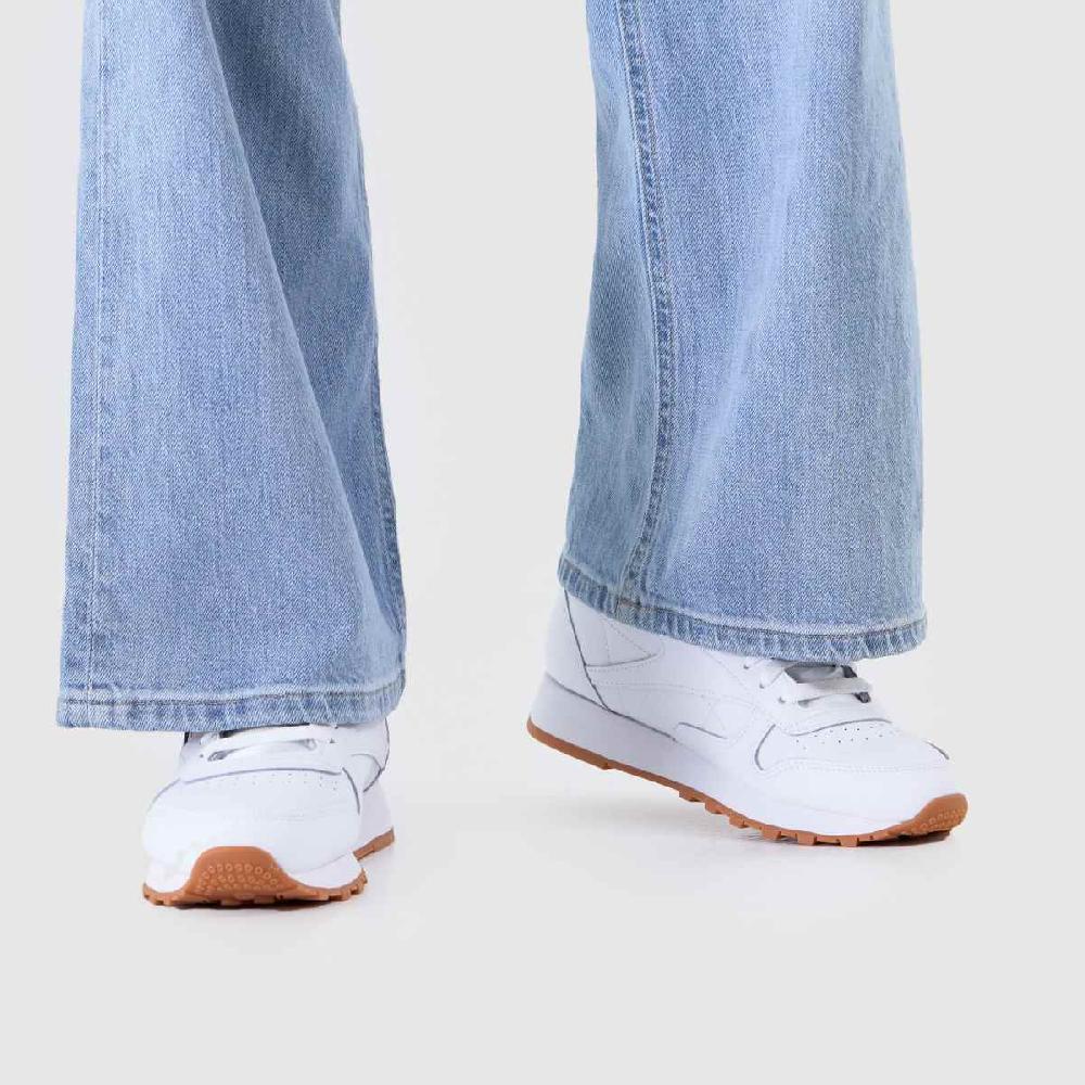 Schuh Reebok Classic Leather In White & Grey