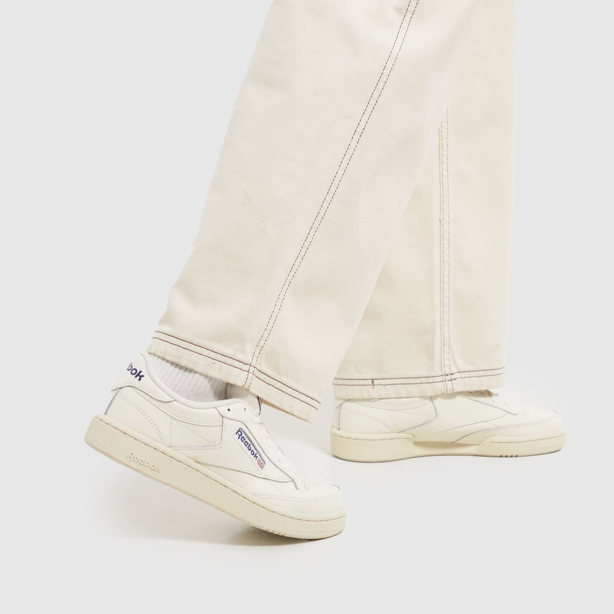 Schuh Reebok Club C 85 In White & Blue