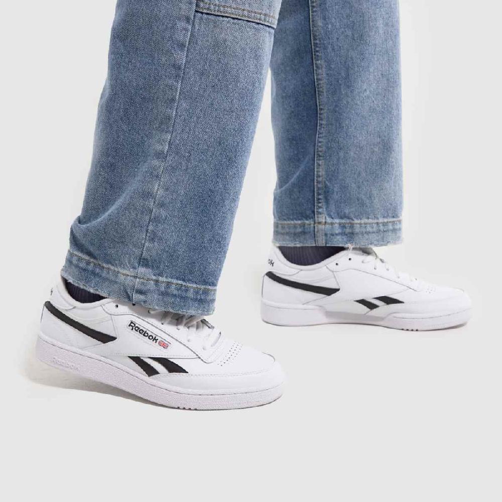 Schuh Reebok Club C Revenge In White & Black