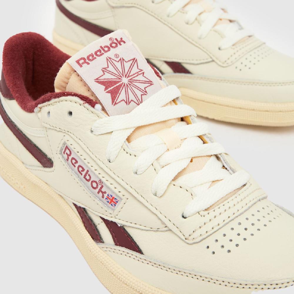 Schuh Reebok Club C Revenge In White & Burgundy