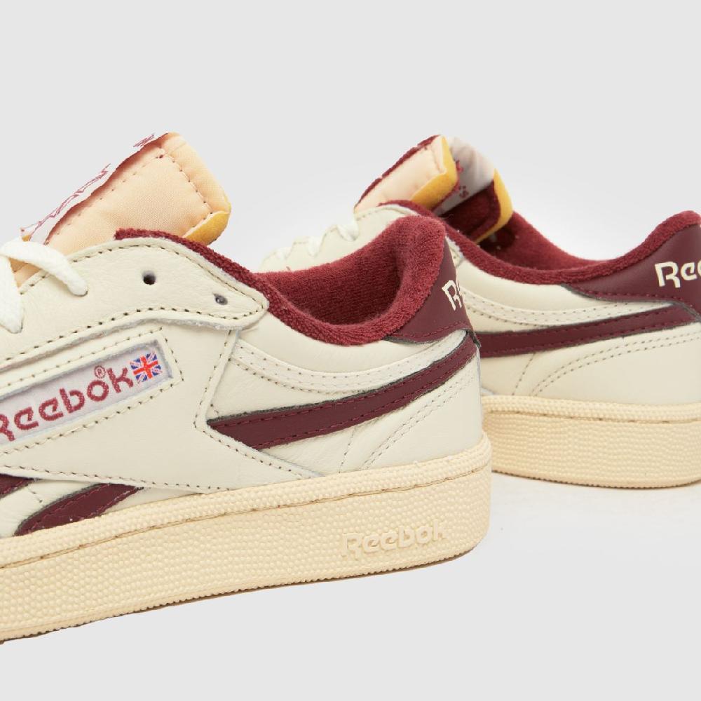 Schuh Reebok Club C Revenge In White & Burgundy