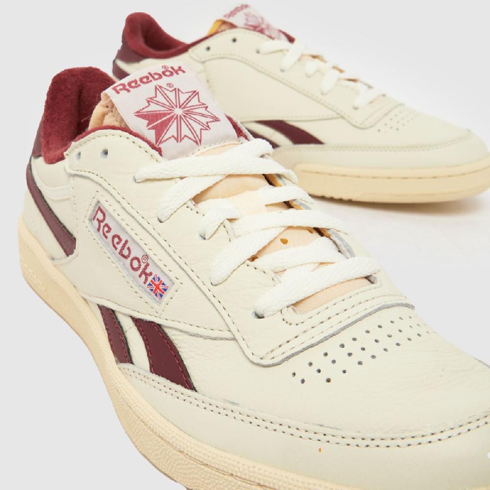 Schuh Reebok Club C Revenge In White & Burgundy