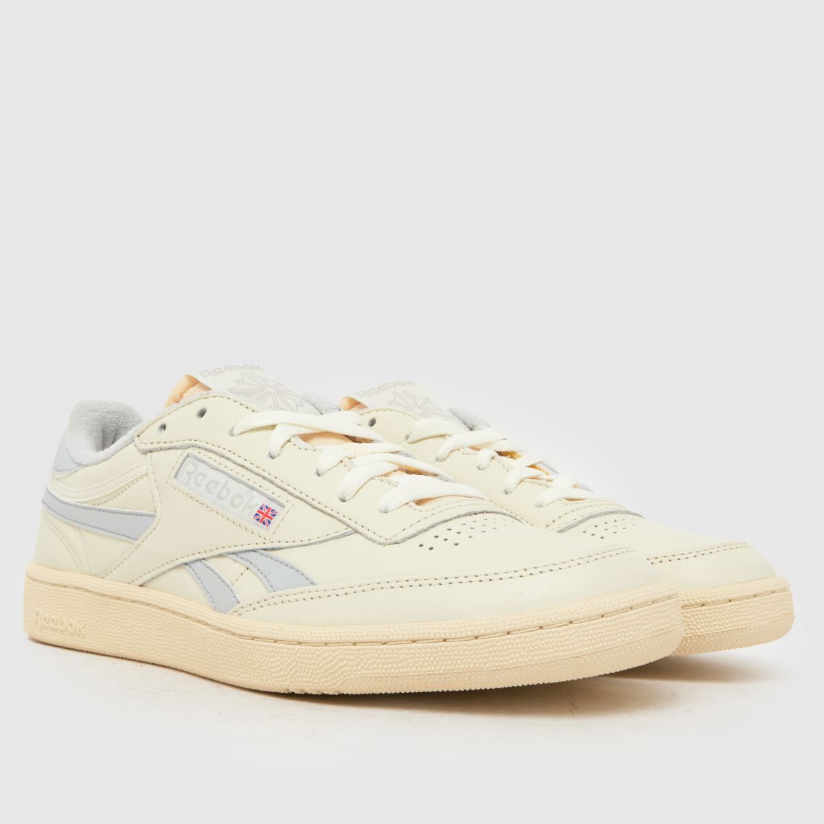 Schuh Reebok Club C Revenge In White & Grey