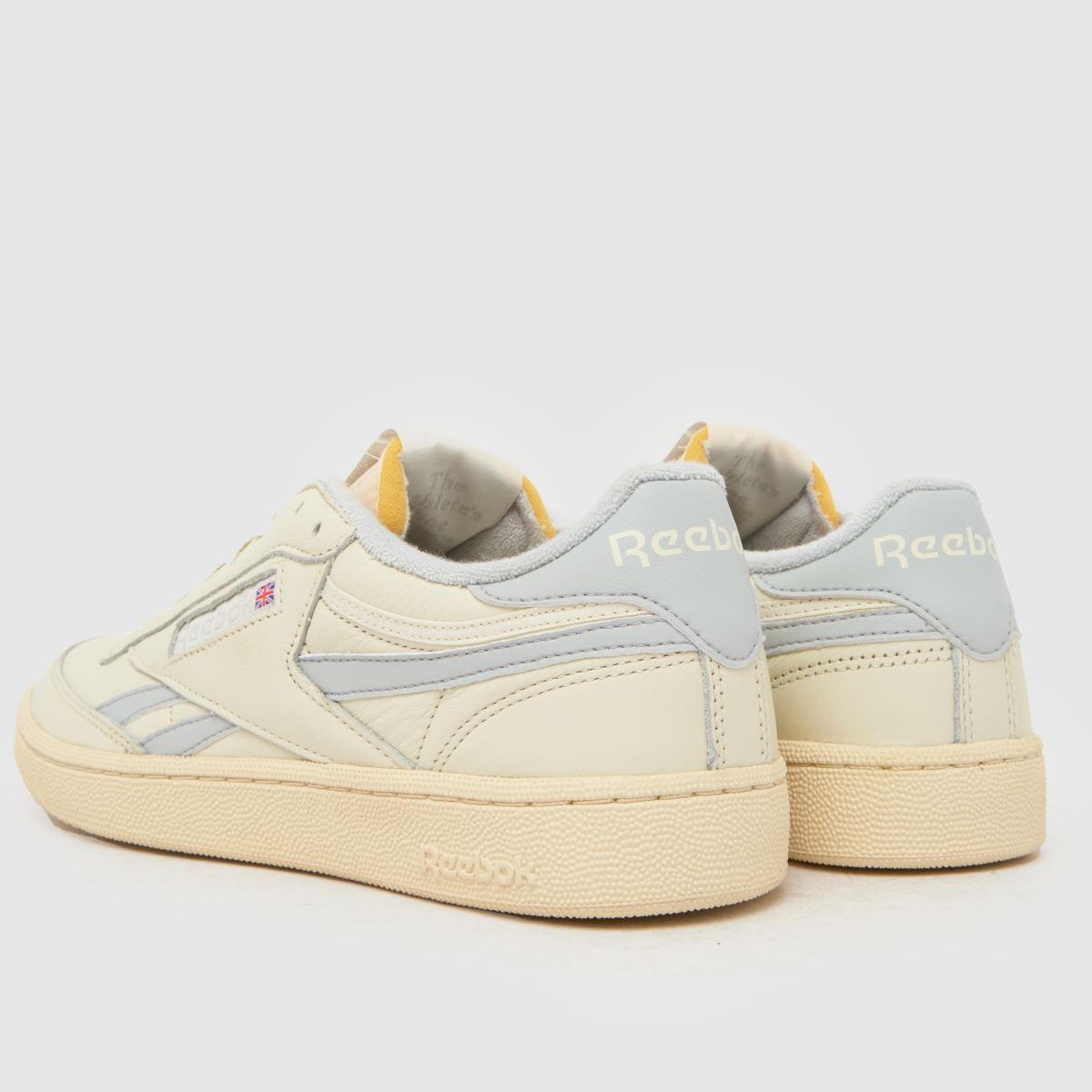 Schuh Reebok Club C Revenge In White & Grey