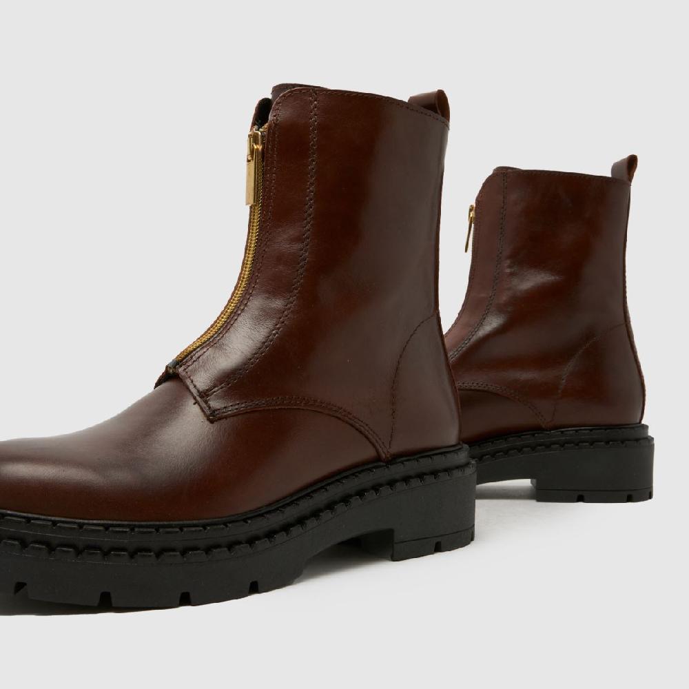 Schuh Schuh Amber Leather Zip In Brown