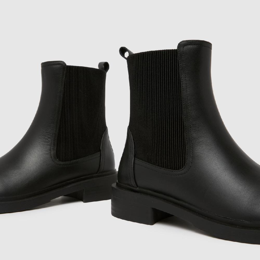 Schuh Schuh Astrid Leather Chelsea In Black