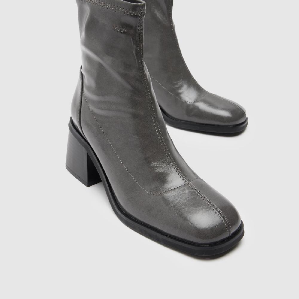 Schuh Schuh Briony Block Heel In Grey