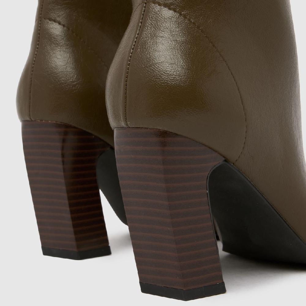 Schuh Schuh Bryson Stack Heel In Dark Green