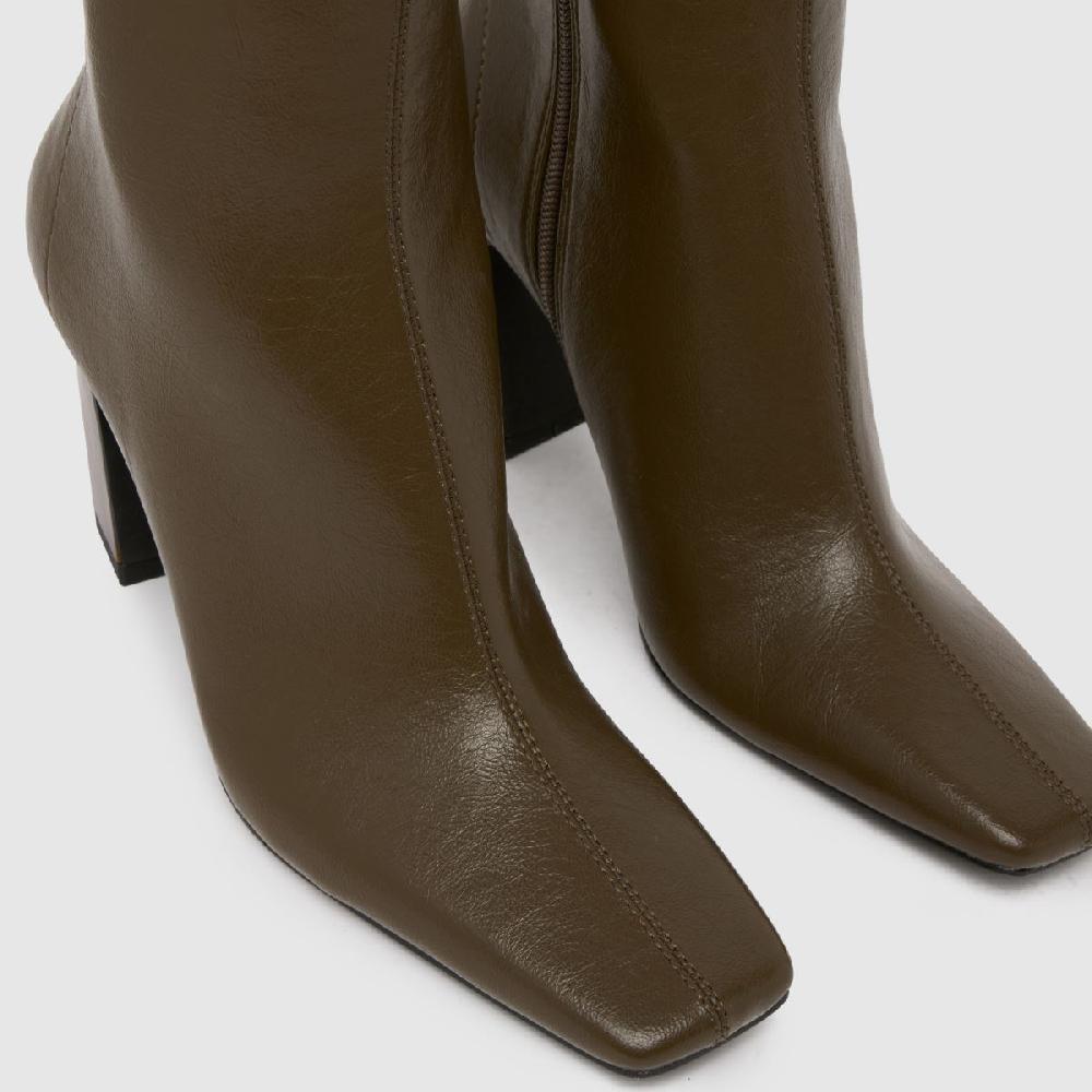 Schuh Schuh Bryson Stack Heel In Dark Green