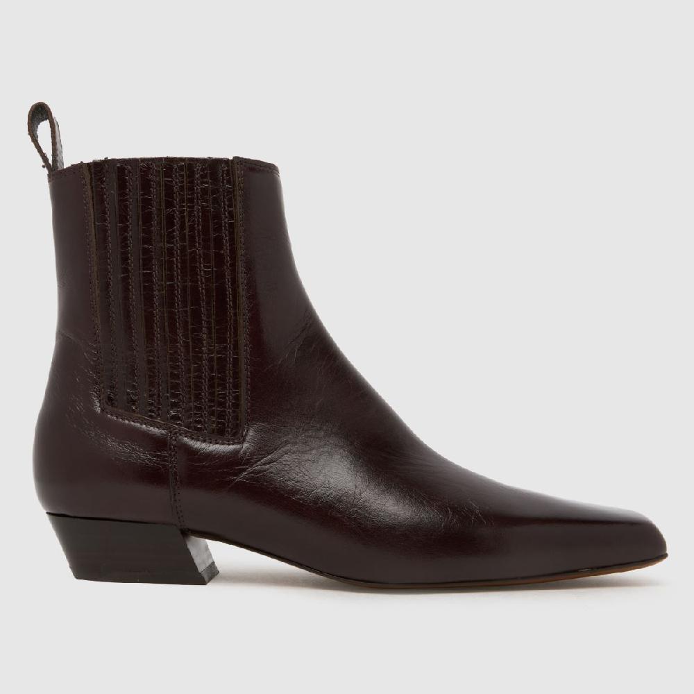 schuh schuh Cova Leather Chelsea in Brown