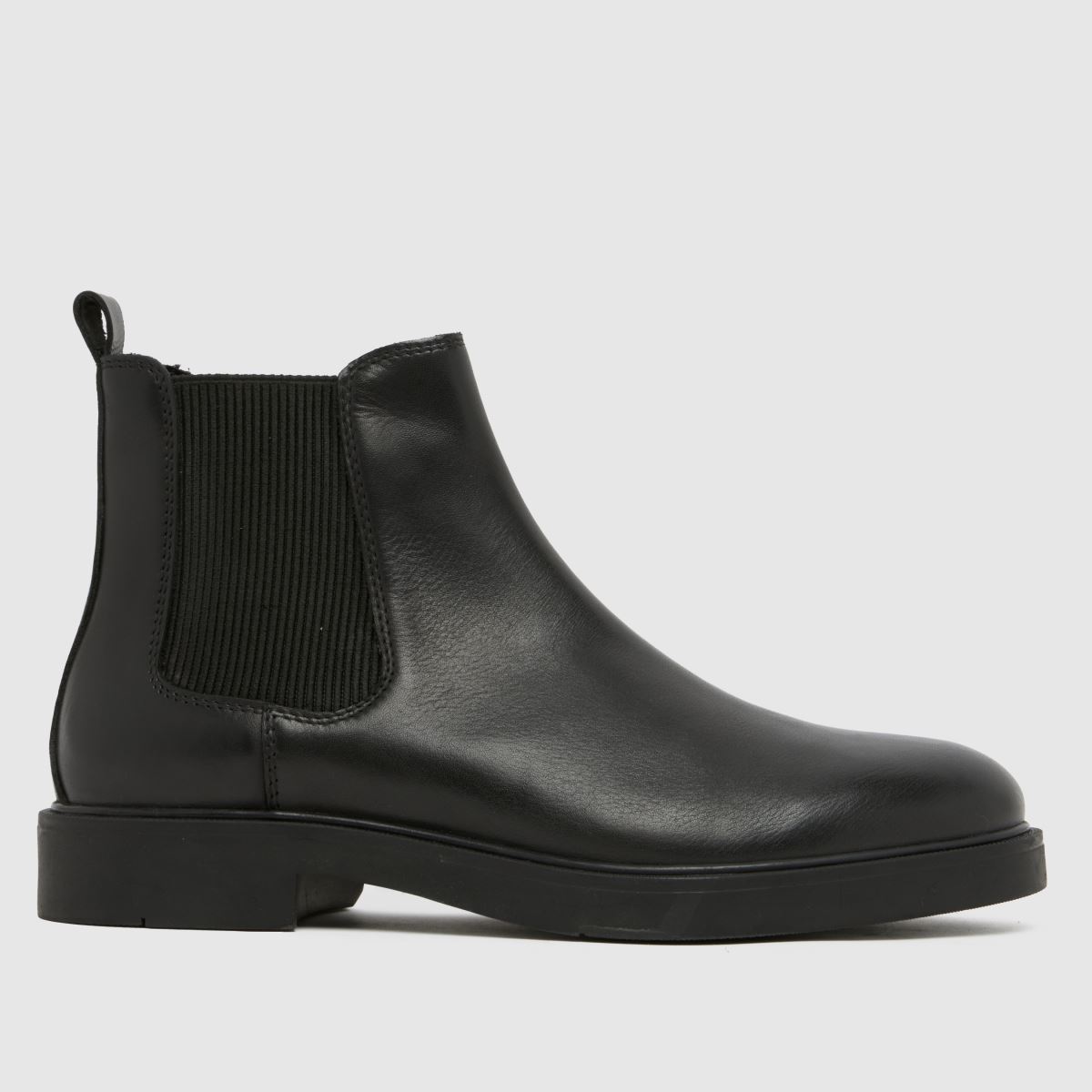 schuh schuh Dice Leather Chelsea in Black
