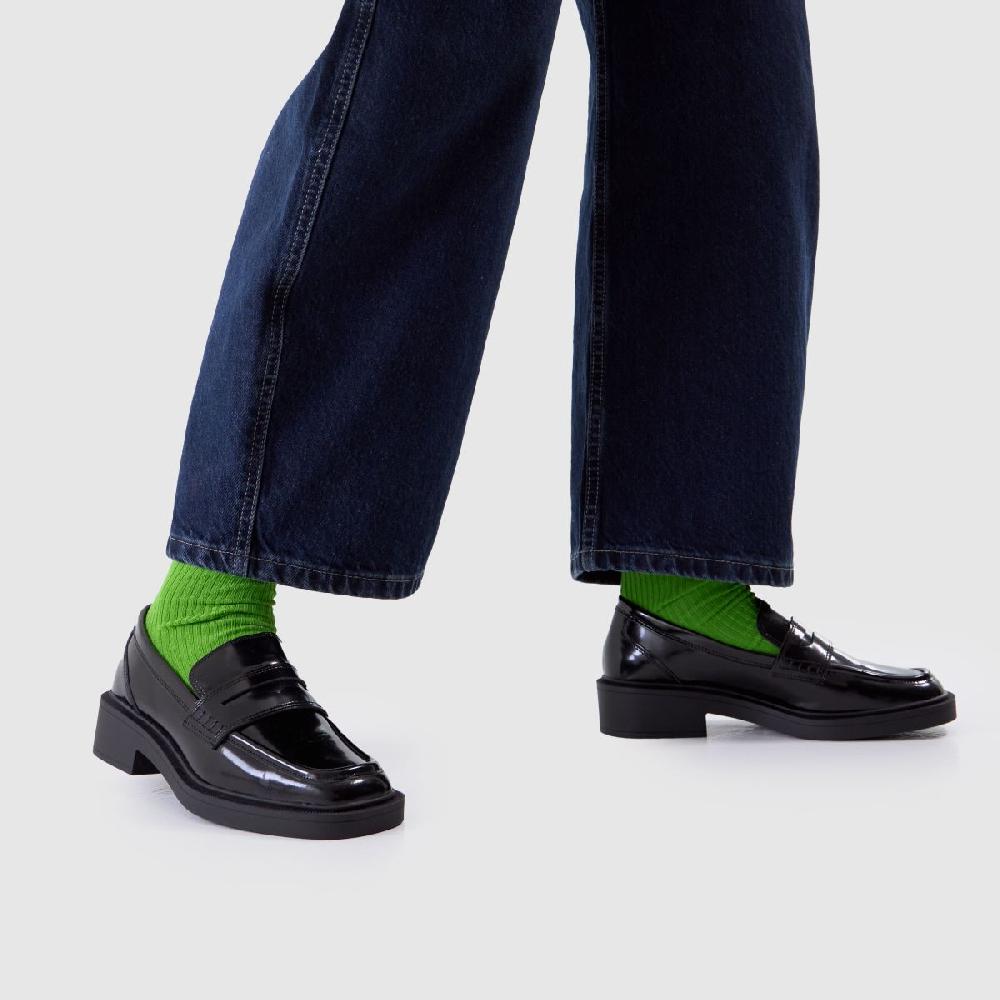 Schuh Schuh Leighton Loafer In Black