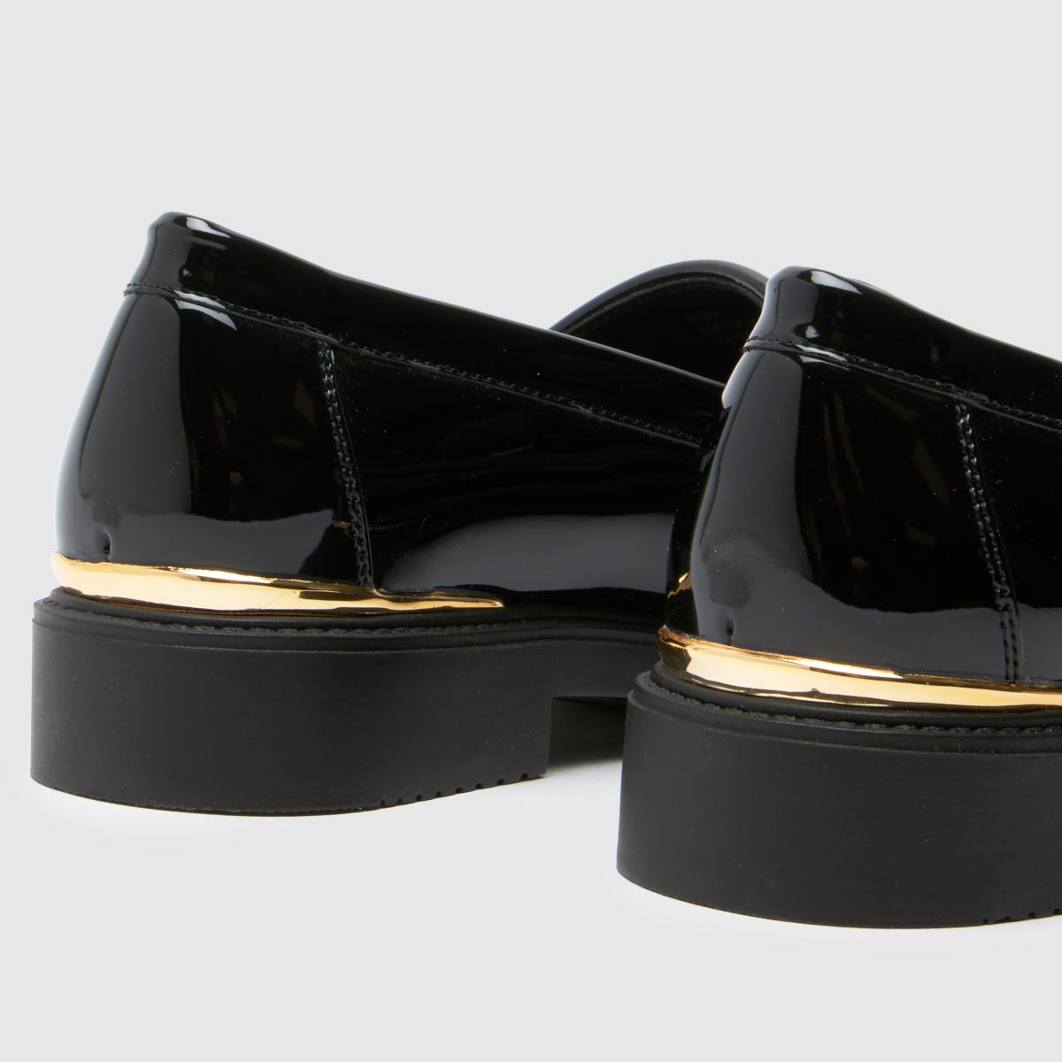 Schuh Schuh Lillia Loafer In Black