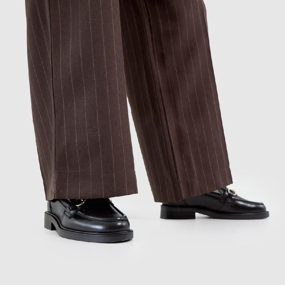 Schuh Schuh Lori Snaffle Loafer In Black