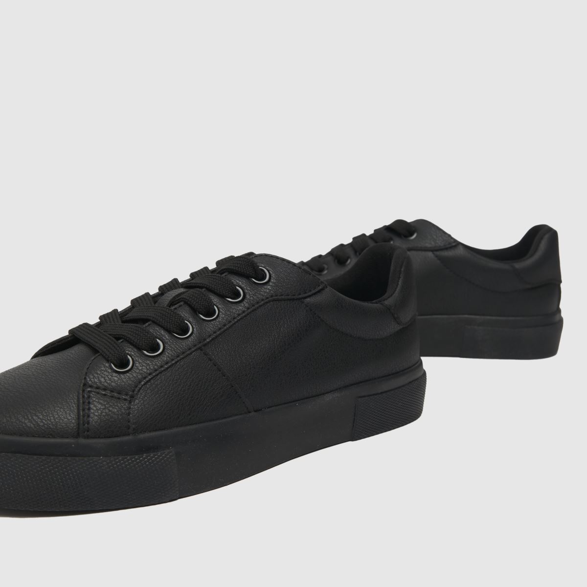 Schuh Schuh Nadine Court In Black