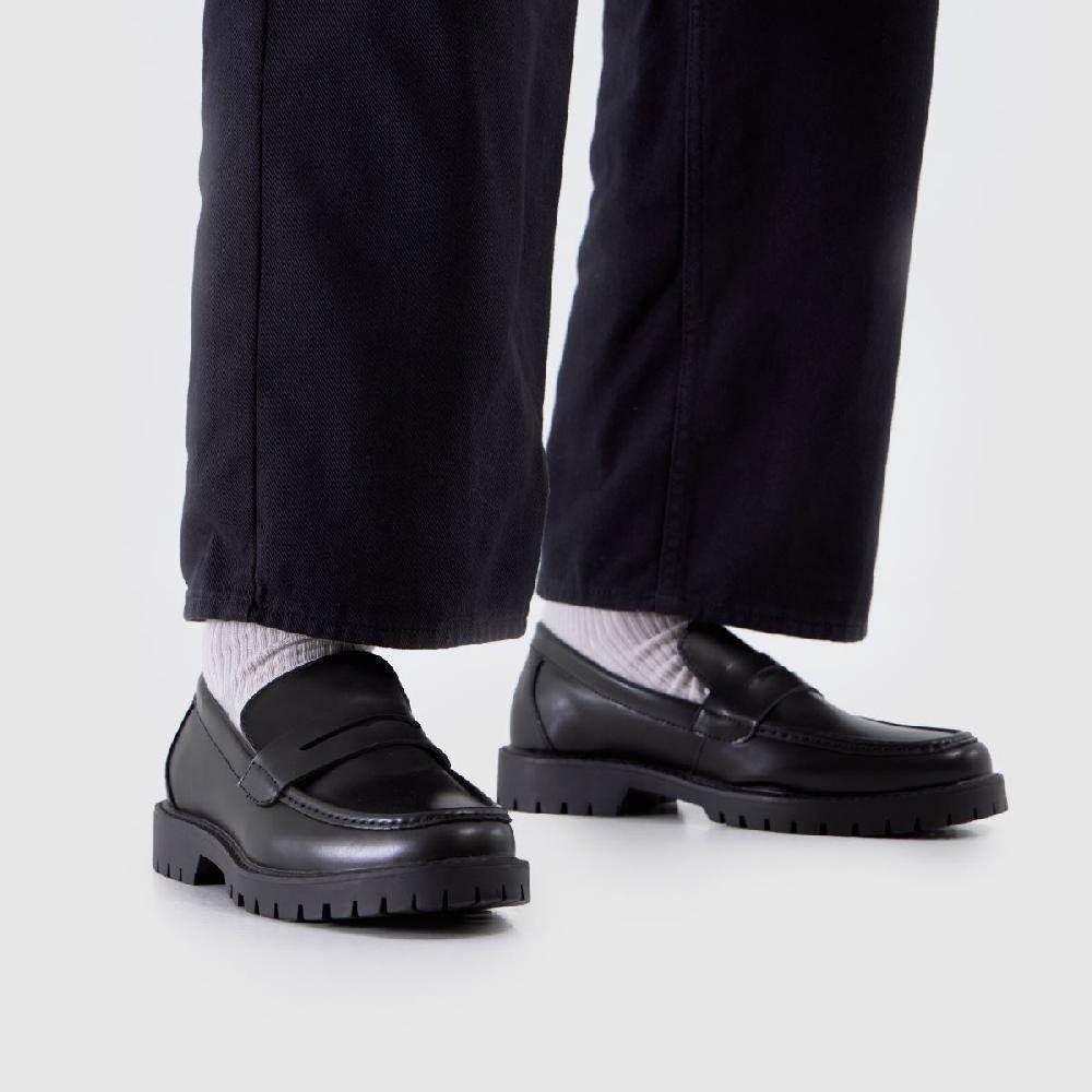 Schuh Schuh Ravi Chunky Loafer In Black