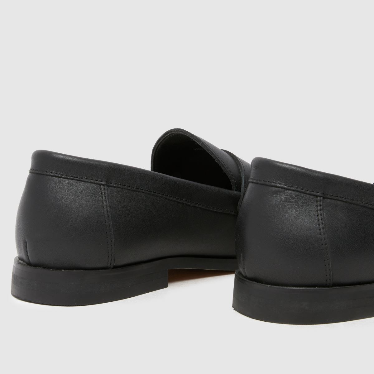 Schuh Schuh Rome Loafer In Black