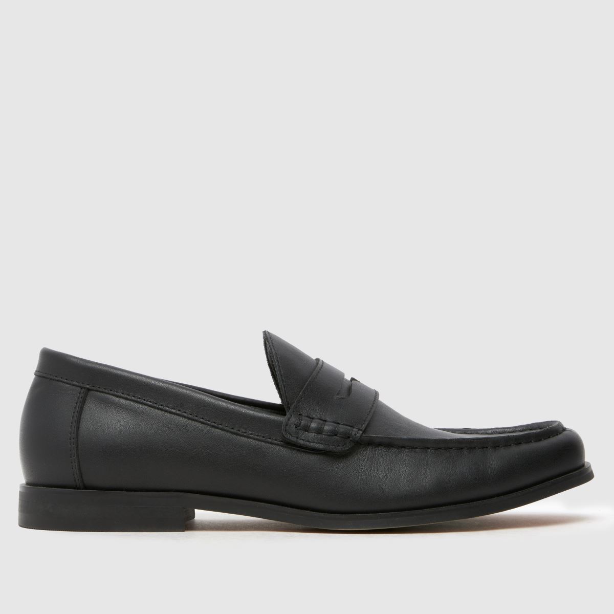 schuh schuh Rome Loafer in Black