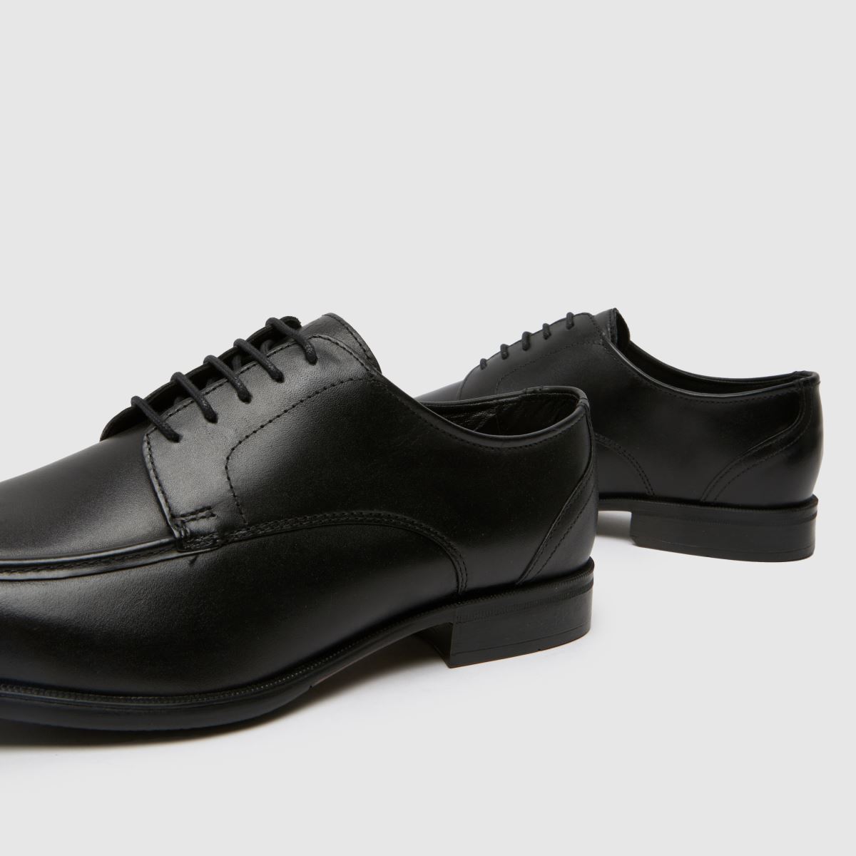 Schuh Schuh Ryan Derby In Black