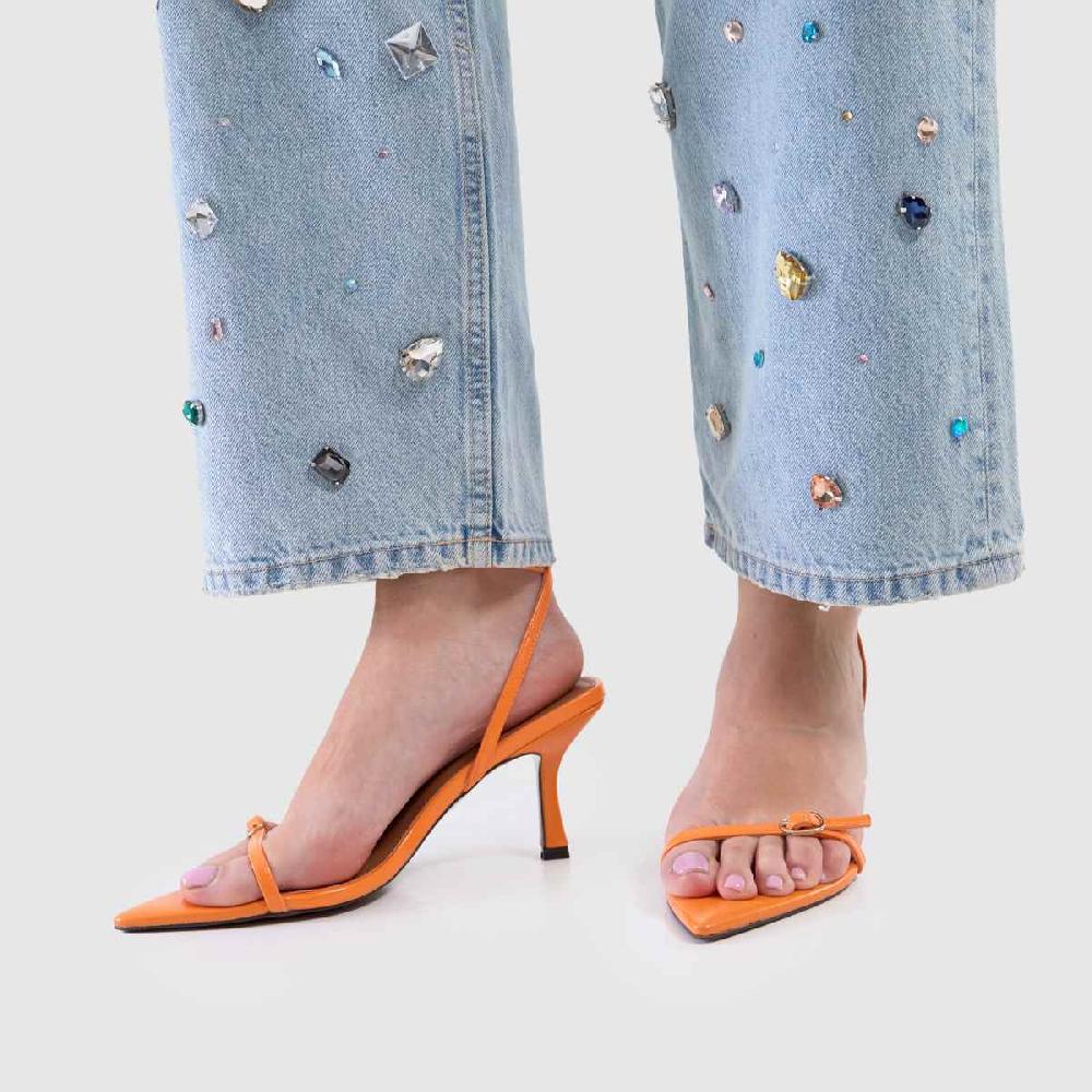 Schuh Schuh Simba Pointed Toe In Orange