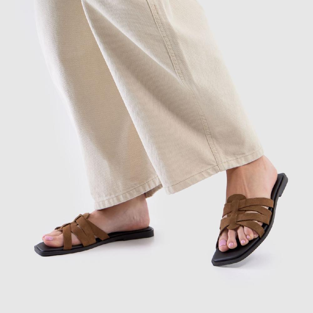 Schuh Schuh Tallie Mule In Tan