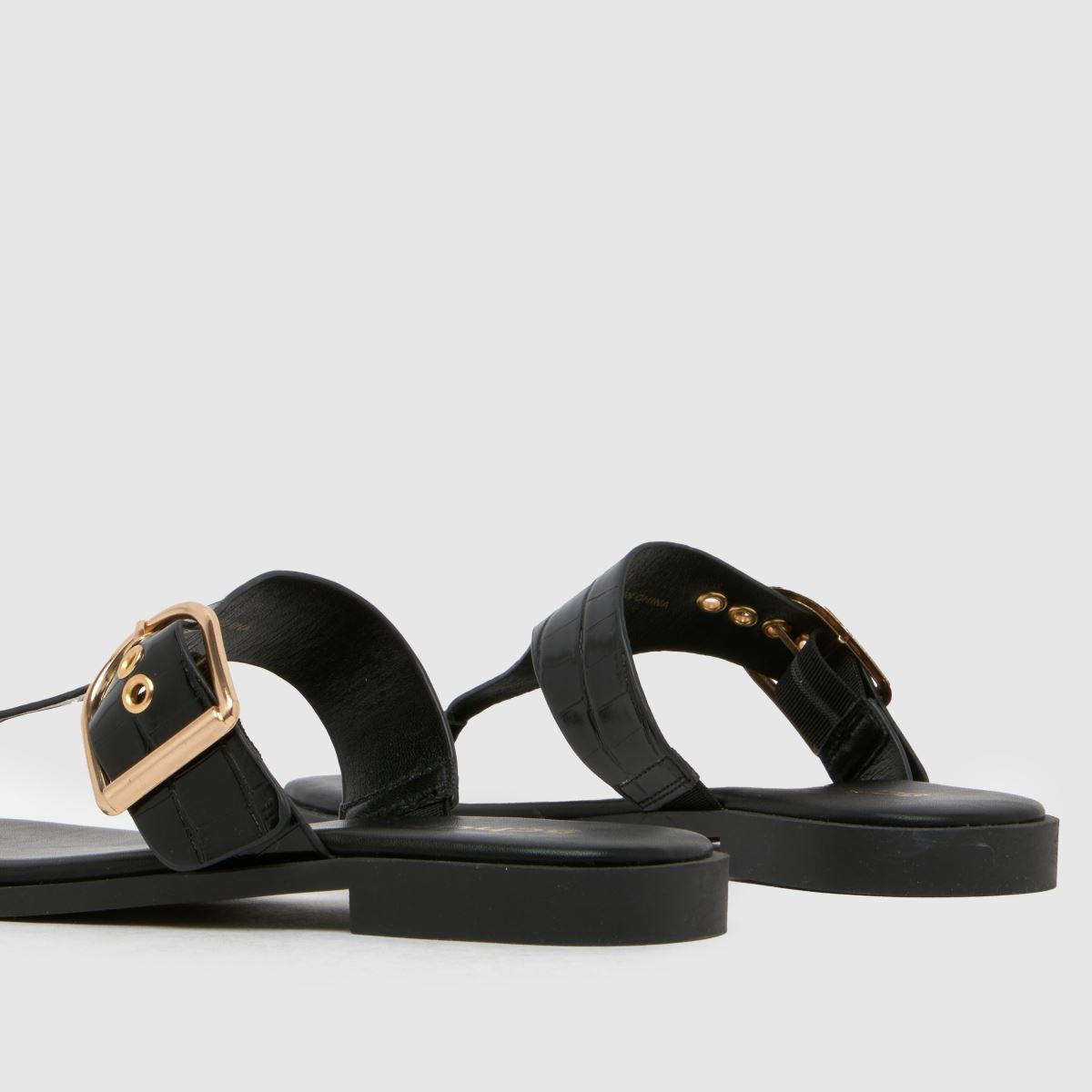 Schuh Schuh Teena Buckle Toe Post In Black