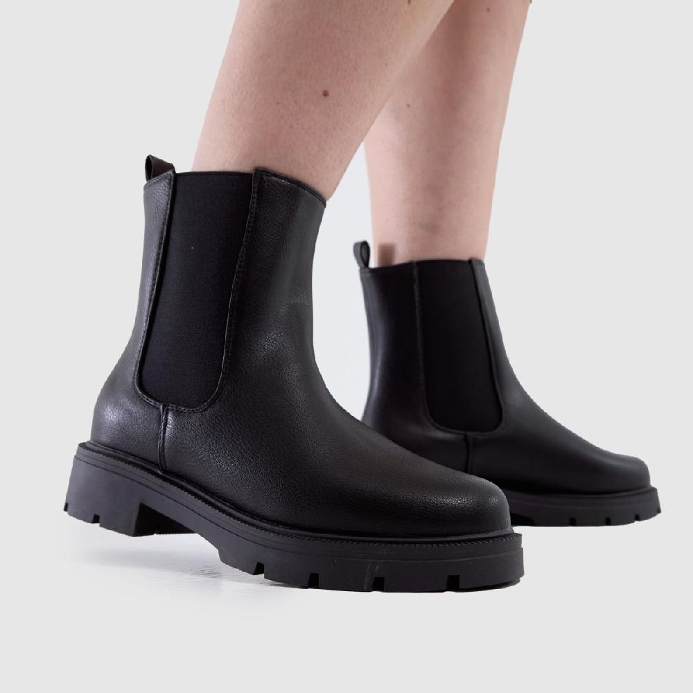 Schuh Schuh Wide Fit Abbie Chelsea In Black