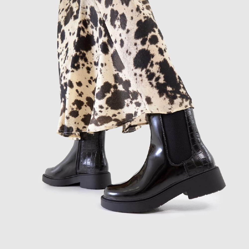 Schuh Schuh Wide Fit Amia Chelsea In Black