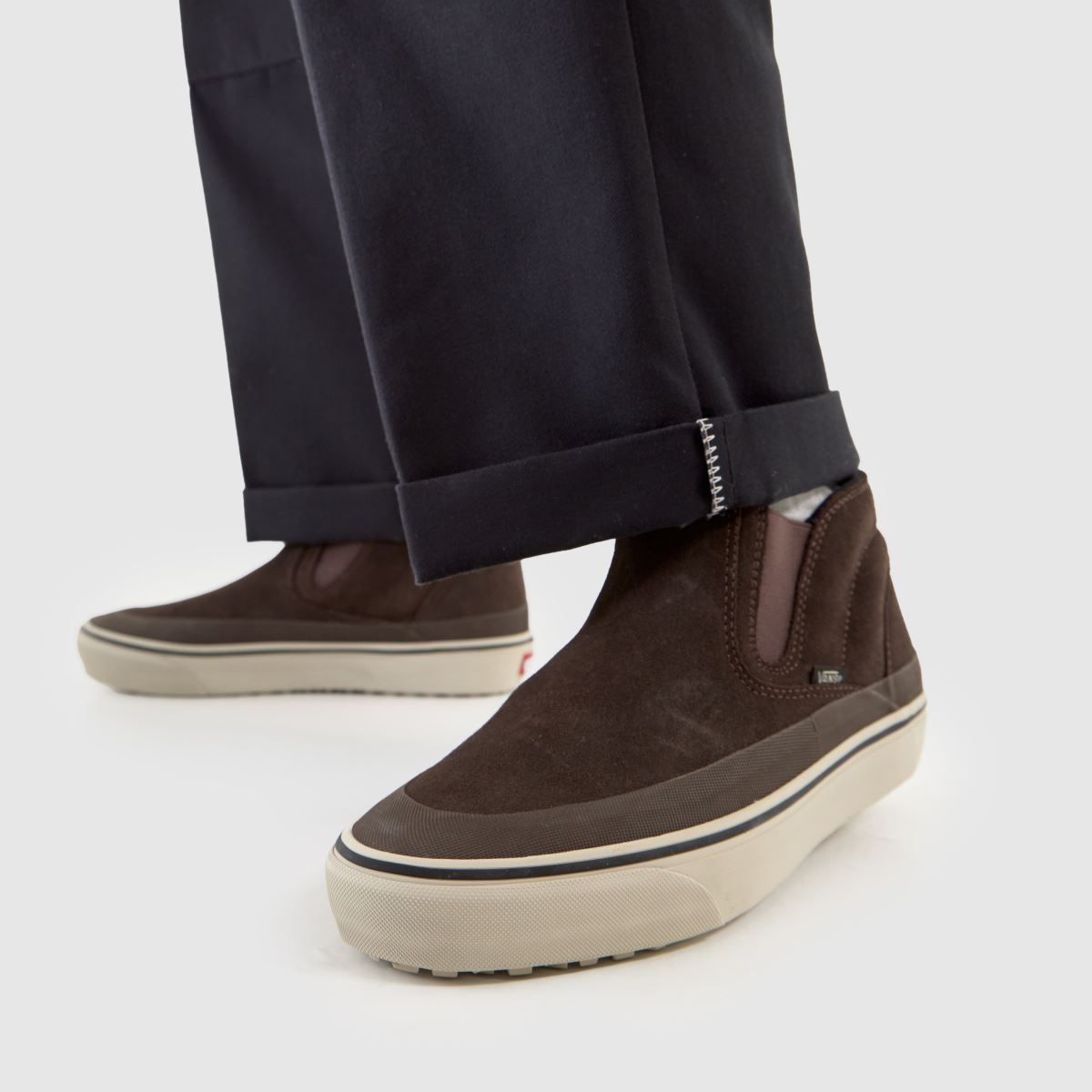 Schuh Vans MTE Mid-Slip In Brown