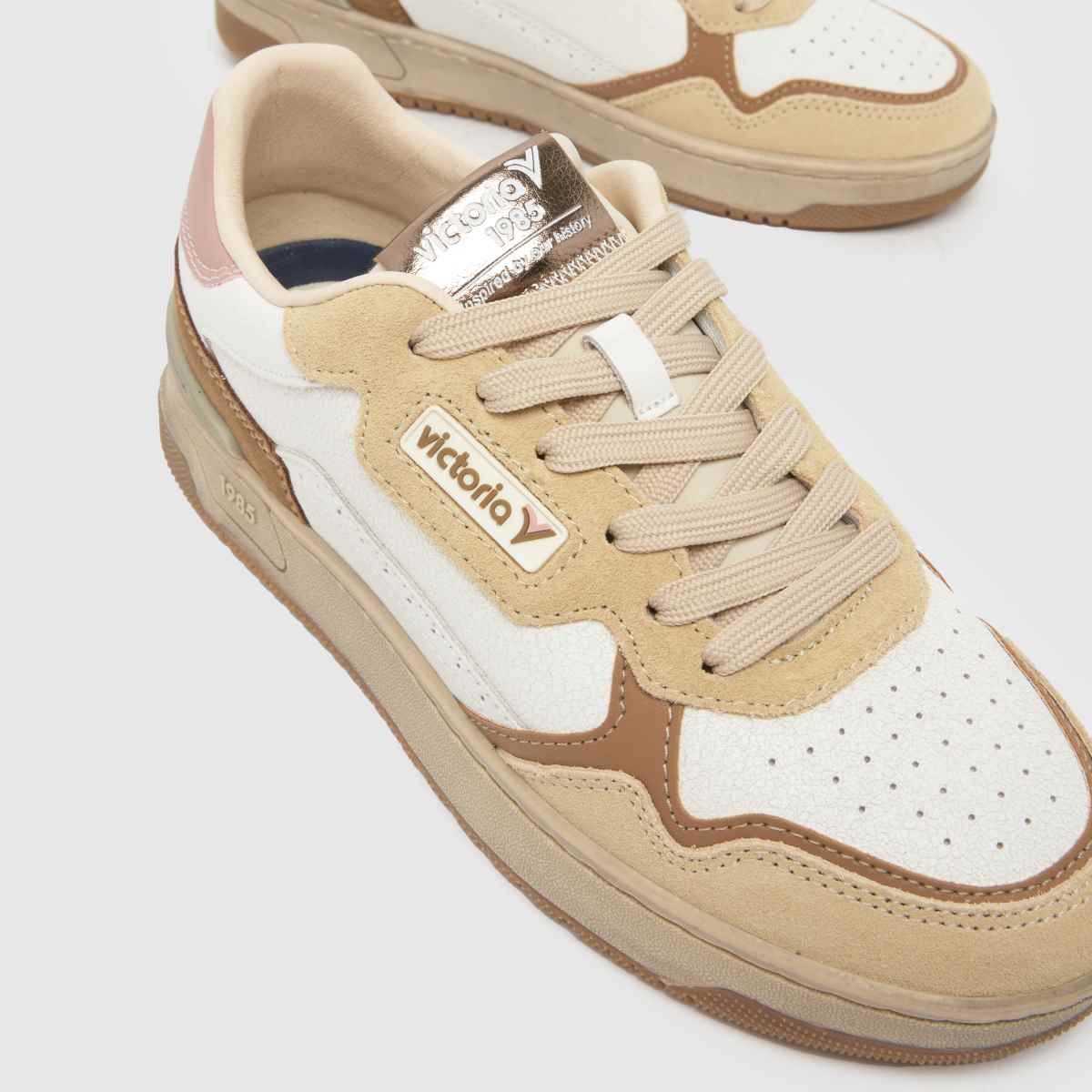 Schuh Victoria C80 In Beige & Brown