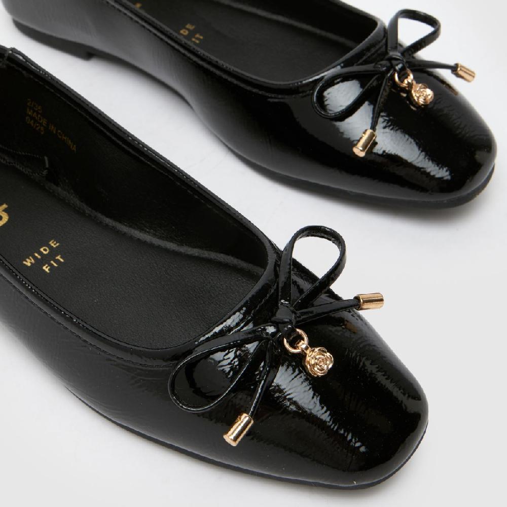 Schuh Schuh Wide Fit Liberty Charm Ballerina In Black