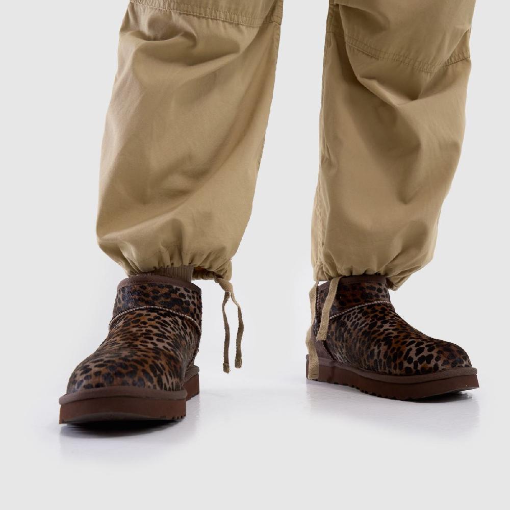 Schuh UGG Classic Ultra Mini Caspian In Burnt Cedar