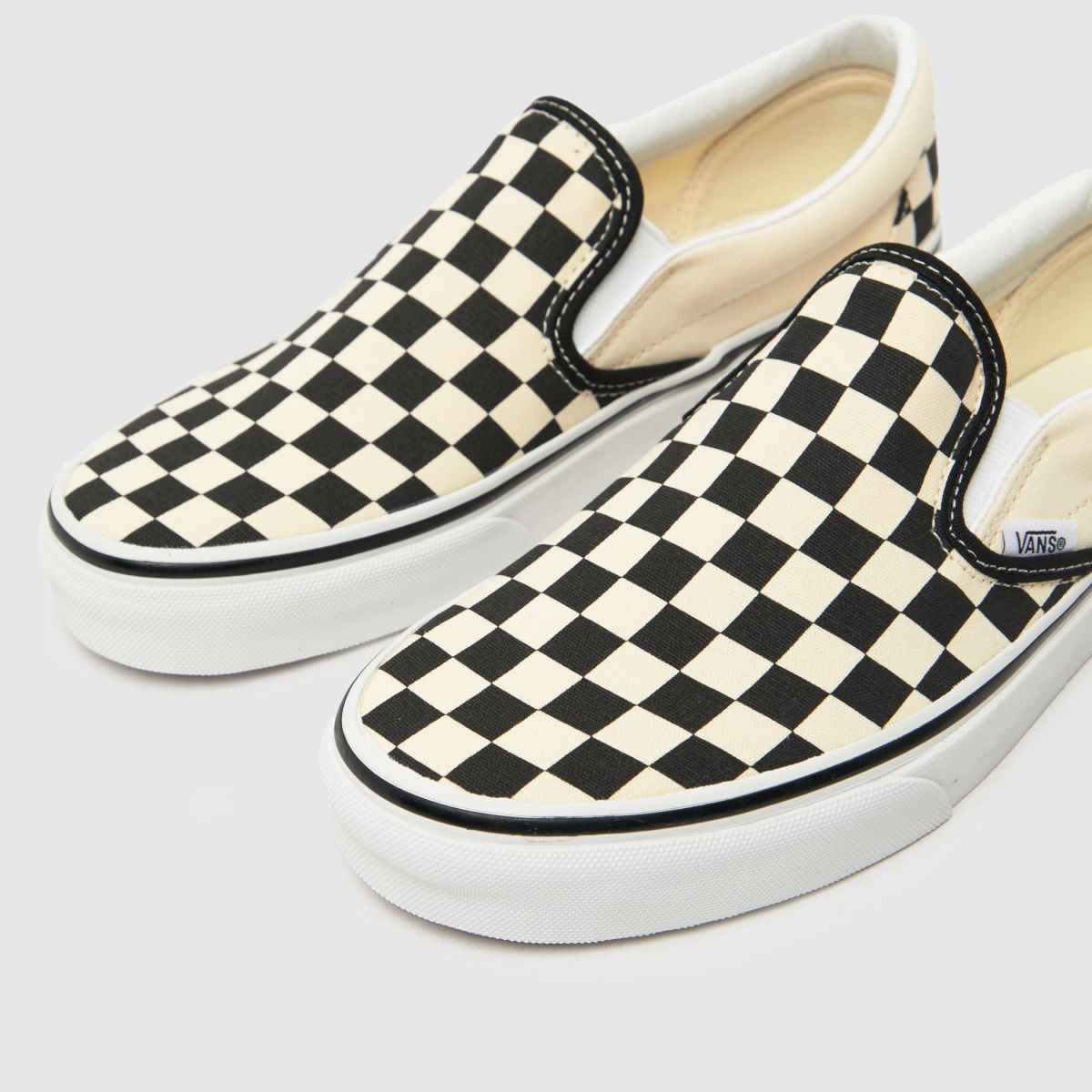 Schuh Vans Checkerboard Classic Slip-On In Black & Cream