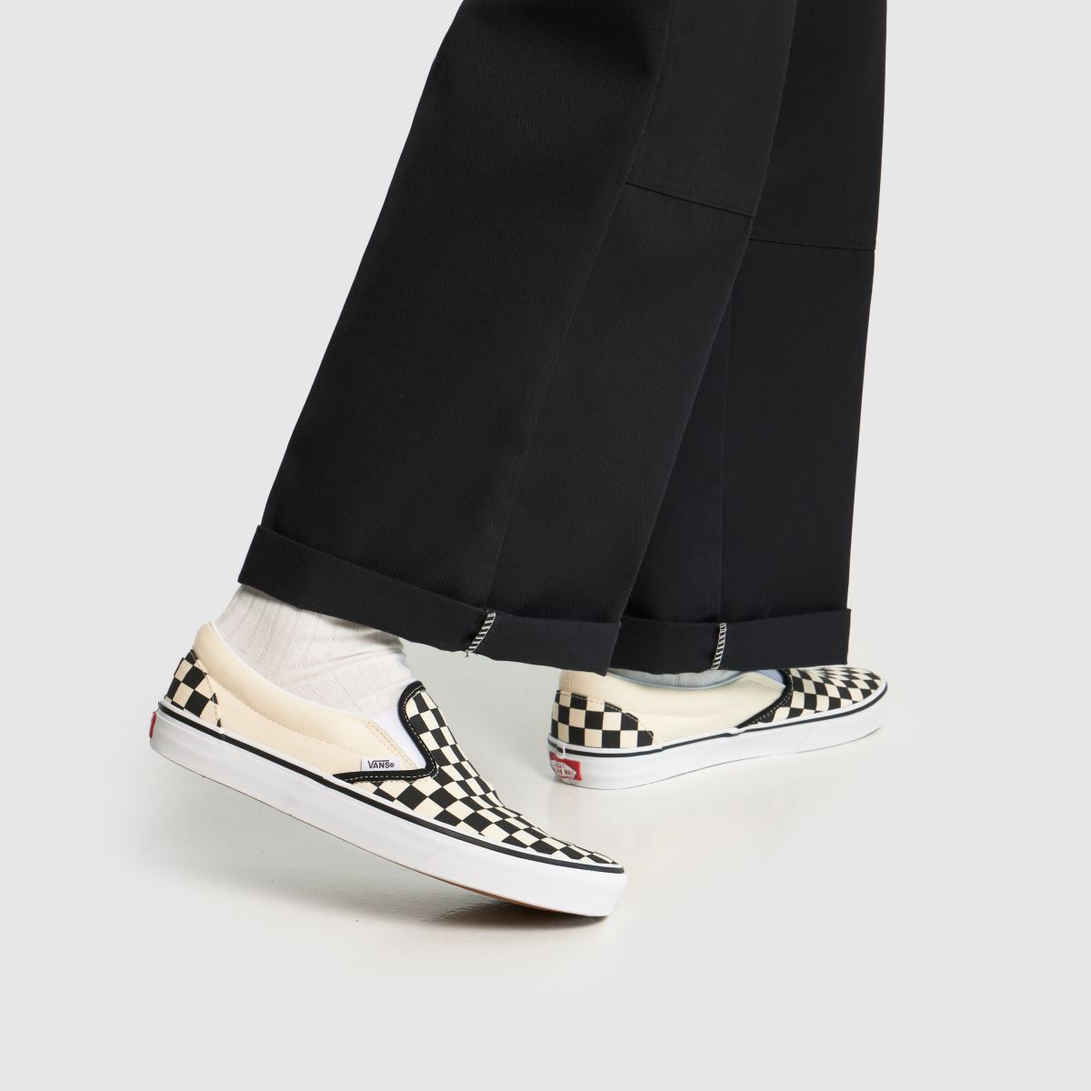 Schuh Vans Classic Checkerboard Slip On In Black & Cream