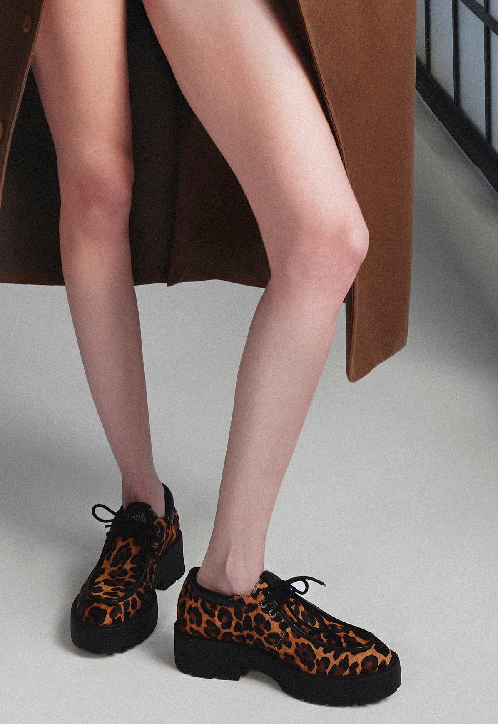 Schutz Cia Suede Flat