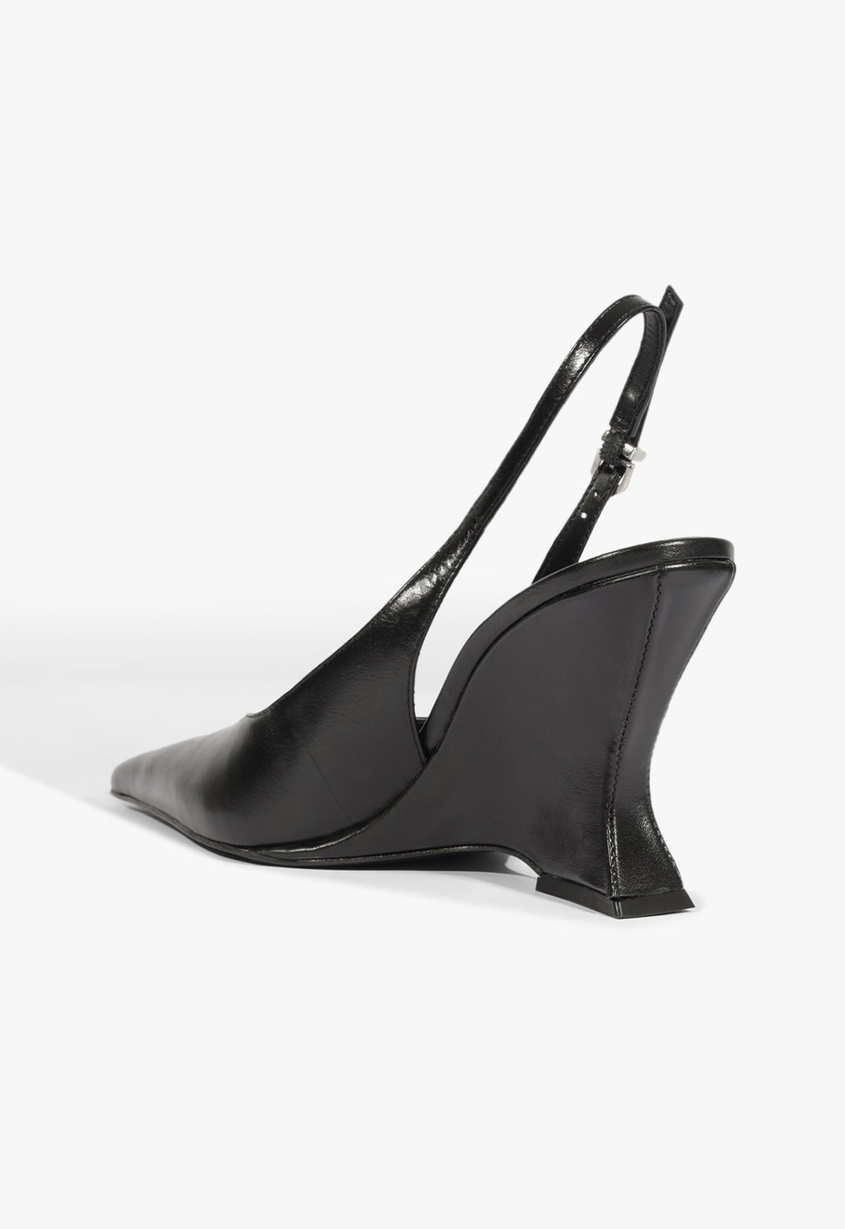 Schutz Siena Buckle Pump