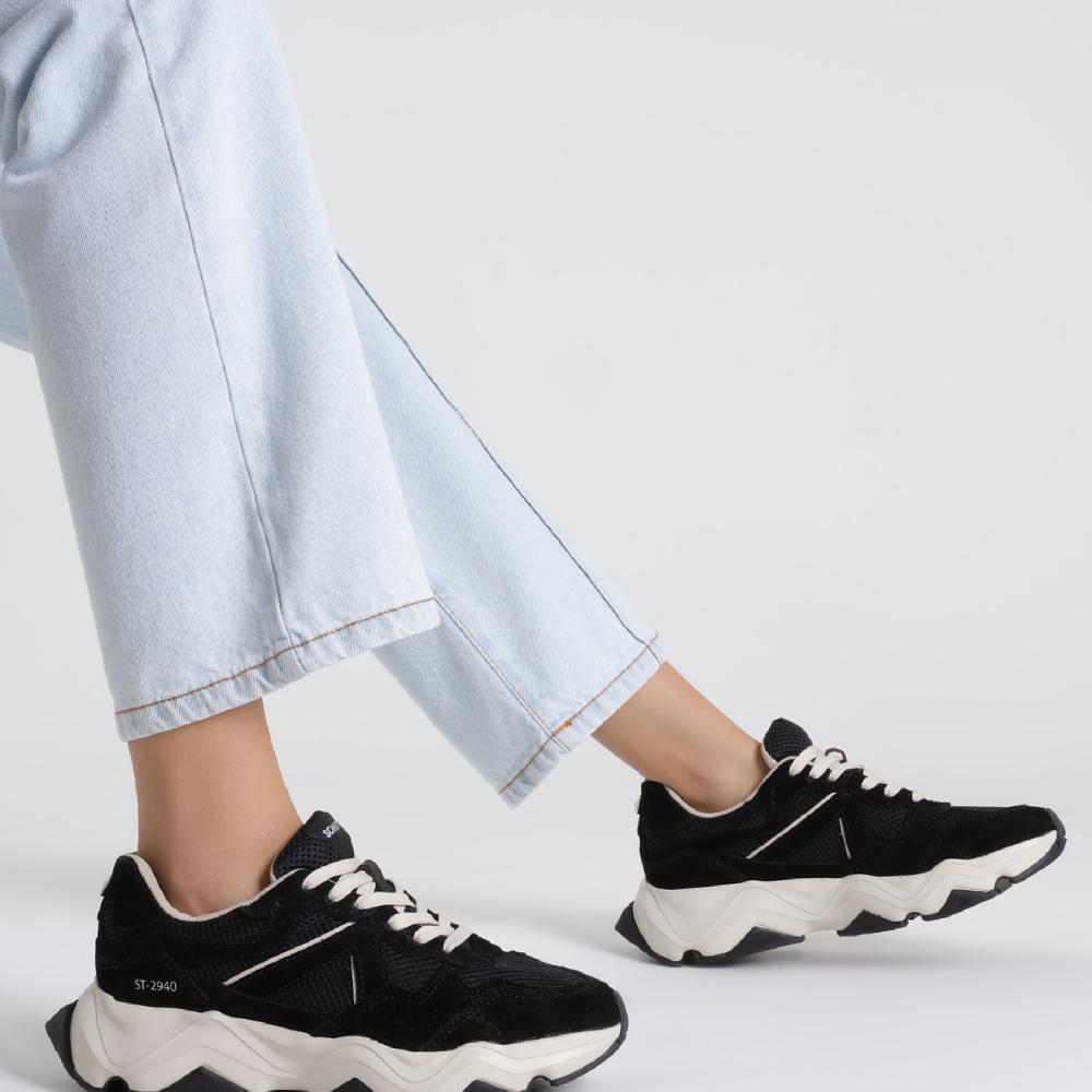 Schutz ST-2940 Suede Sneaker